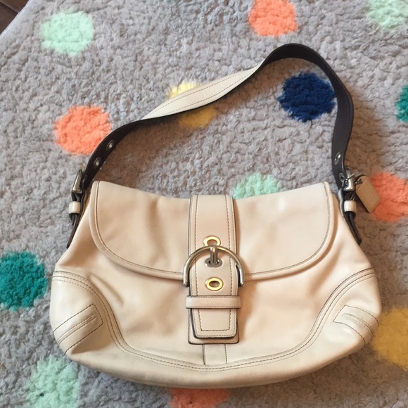 Coach Medium Shoulder Bag - Picture 1 of 8